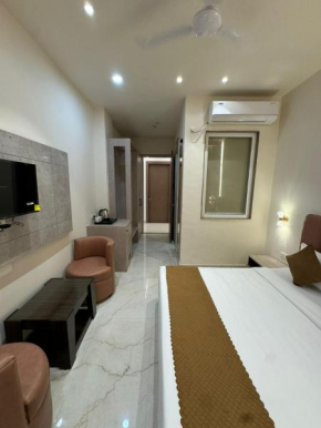 Sethi Grand Hotel